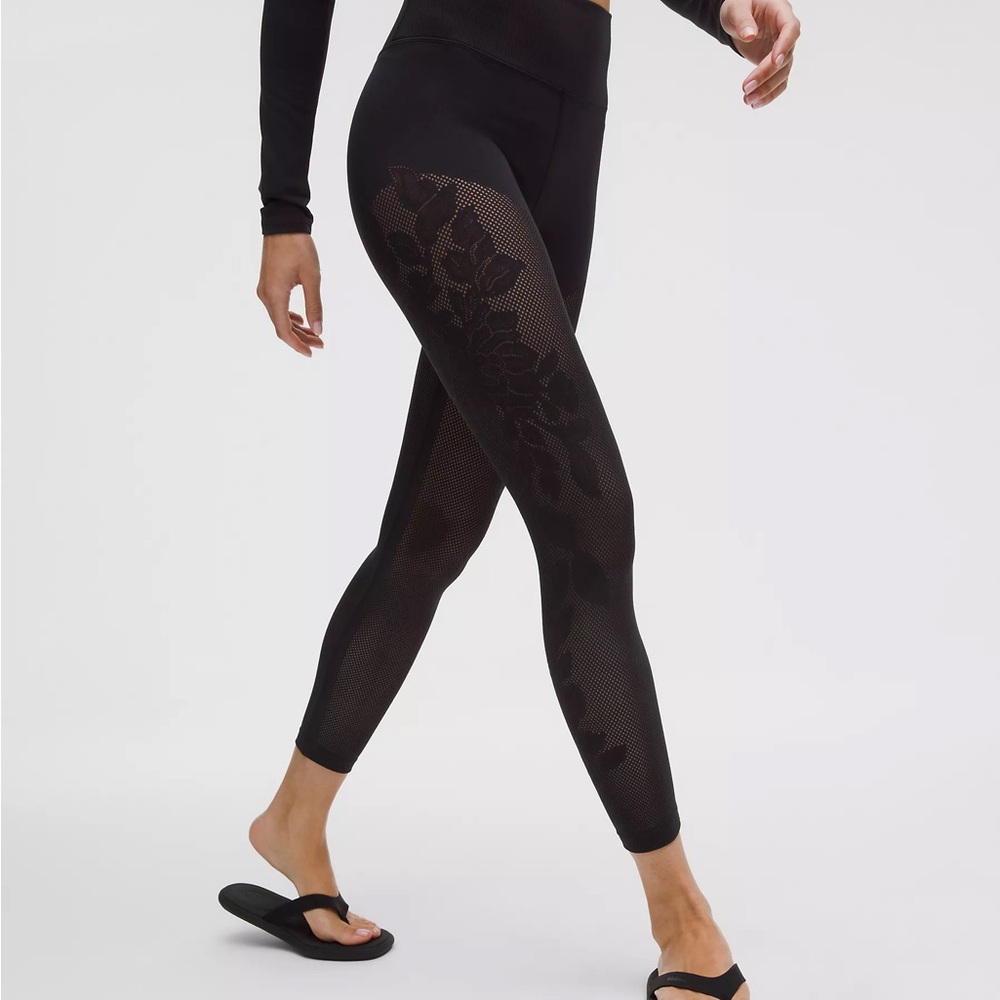 lululemon athletica RevealKnit Floral High Rise 7/8 Leggings/Tights